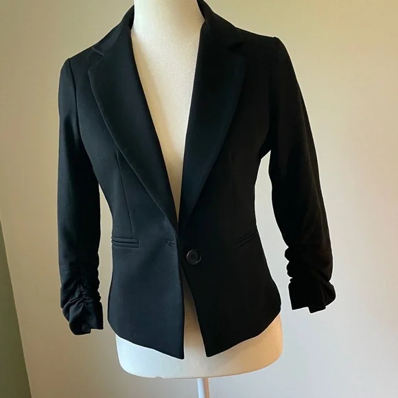 Nordstrom Classic Black Women's Blazer - Picture 3 of 6